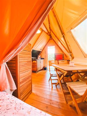 Tipi-camping-de-la-geres-la-rochelle